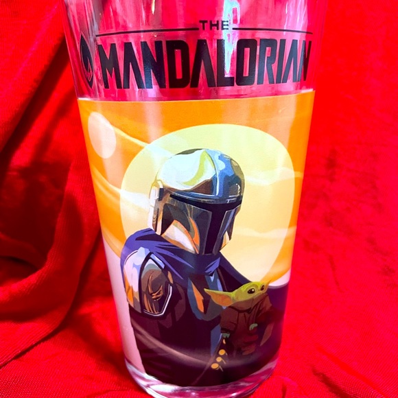 Star Wars Grogu & The MANDALORIAN glass tumblers NIB Disney 16oz each - Picture 2 of 8